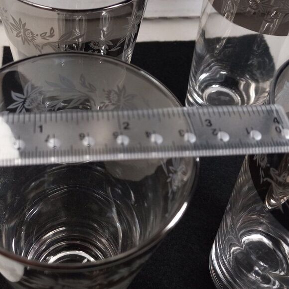 Vintage Dorothy Thorpe Silver Rimmed Thistle Pattern Tall Water glasses (4) - Picture 7 of 8